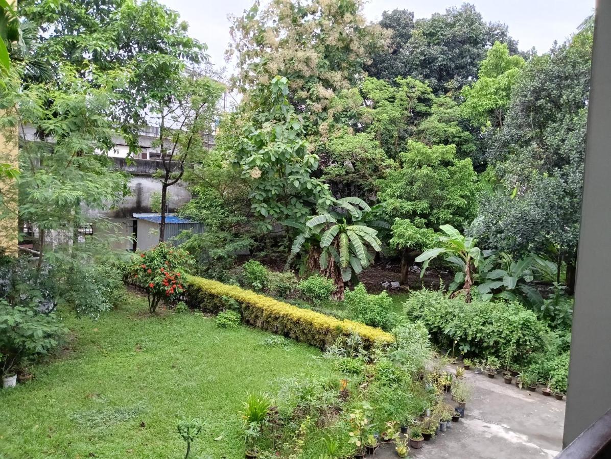 Anjali Homestay - 10 Mins From Airport Силигури Екстериор снимка